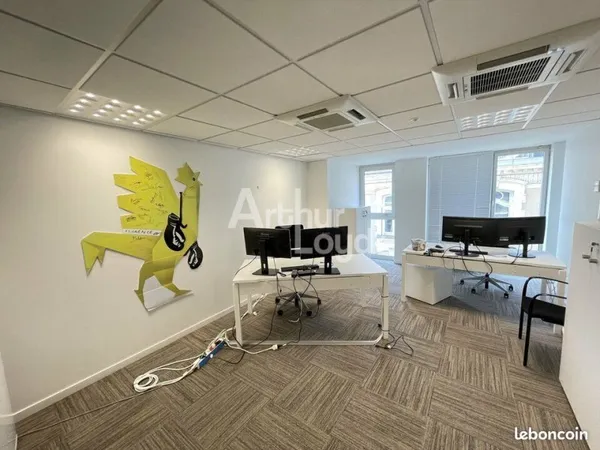 BUREAUX 220 m² POITIERS