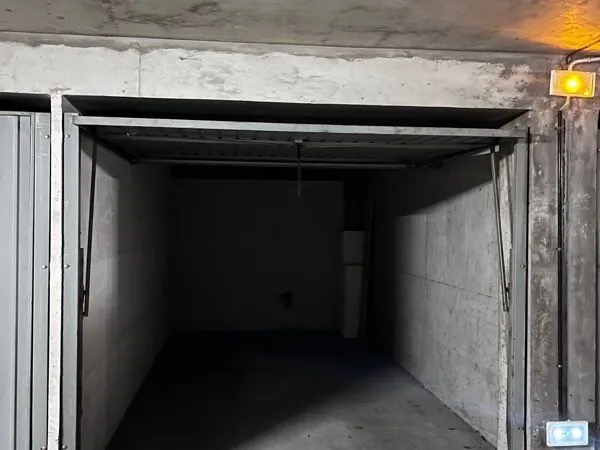 Garage box Charpennes