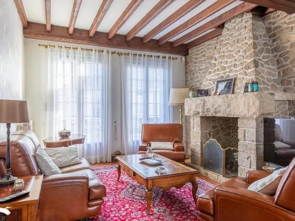 Maison de ville de 6 pièces principales