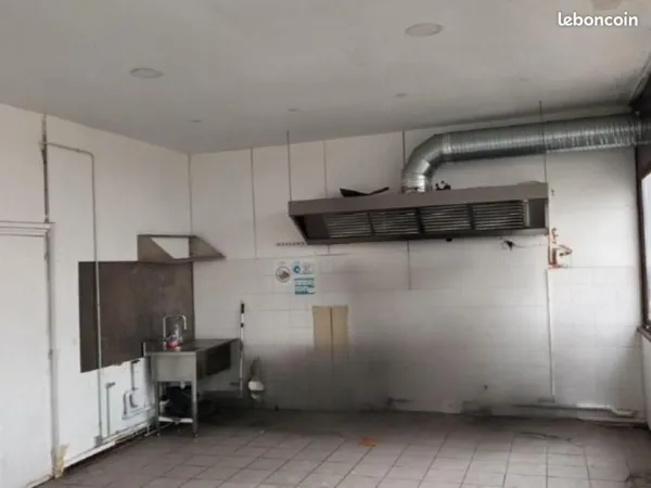 Local traiteur 30 m²