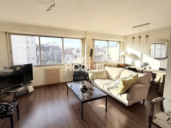 Marseille - Cinq-Avenues | 58m² · 5e étage · 250 000 €