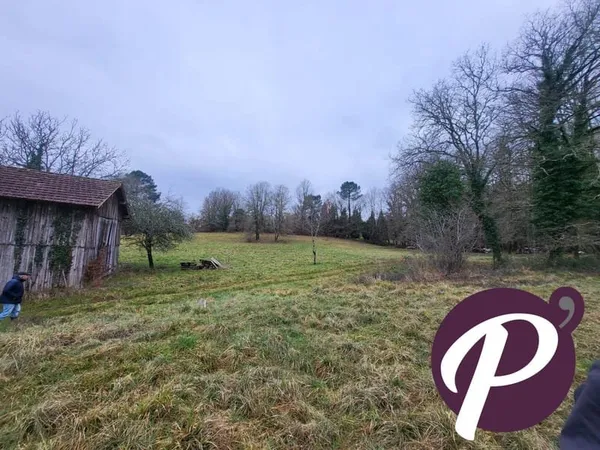 Terrain constructible avec permis de construire