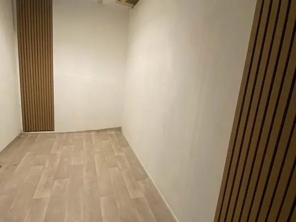 Bureau à PETIT PRIX : 10 m2 à 210 euros HT toutes charges comprises