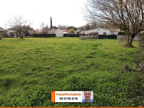 Terrain à vendre de 775m² quartier résidentiel à SAINT PALAIS SUR MER (17)