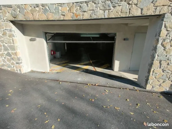 Garage à louer