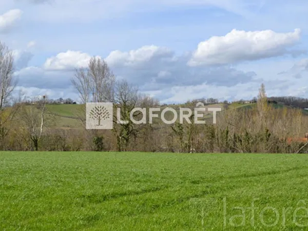 Terrain 1035 m²