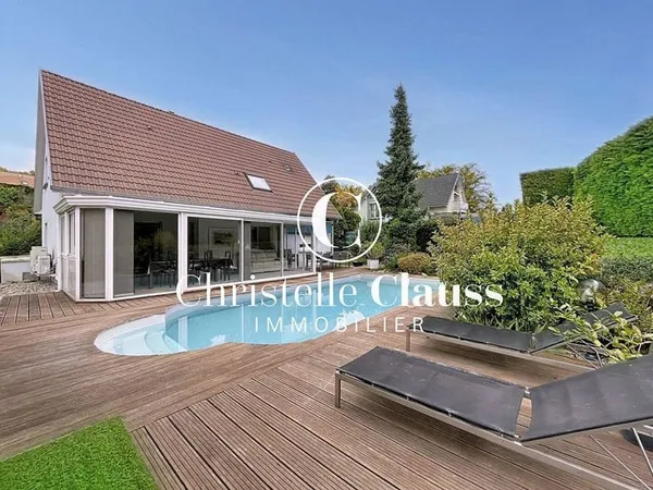 Maison 6 pièces 162 m²