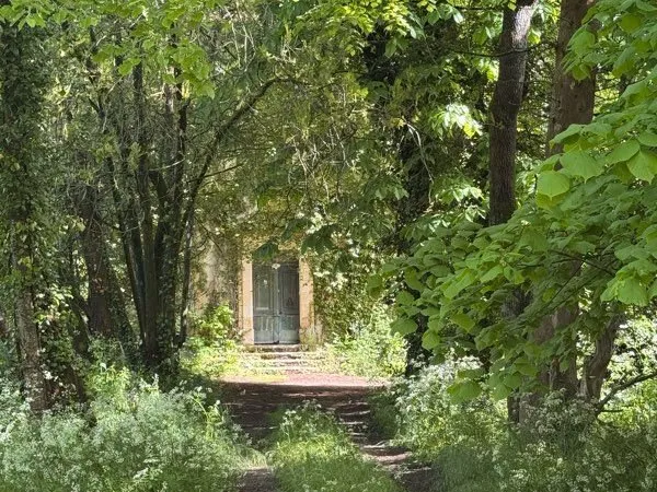 DIEULEFIT - PROPRIÉTÉ À RÉNOVER SUR 3 850 m² / FORT POTENTIEL