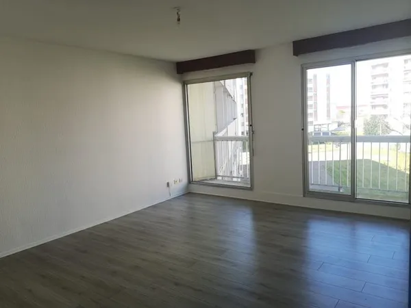 Appartement 2 pièces, 51m2, à Montluçon (03)