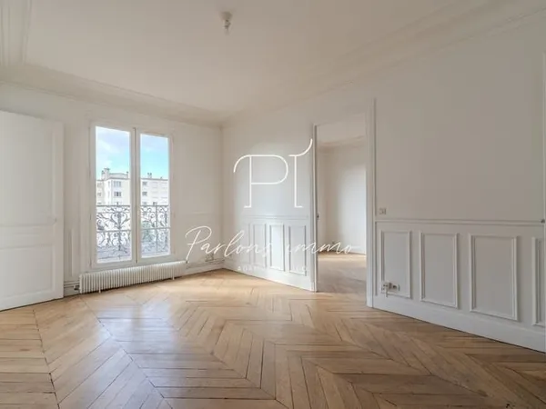 Appartement trois pièces à vendre