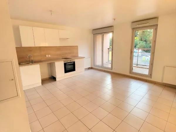 Location F2 - 40m2 - centre-ville Linas