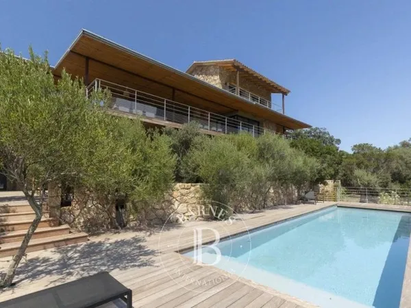 Villa 430 m²