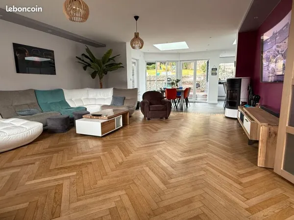 Maison familiale 220 m² - 5 chambres - Prestations de qualité - Saint-Martin-Boulogne