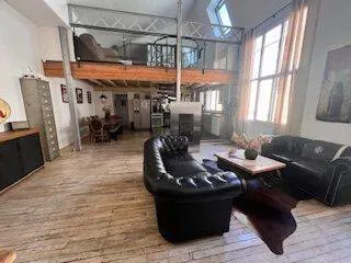 Local 3 pièces 103 m²