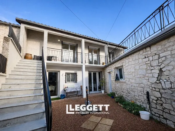Maison 8 pièce(s), SAINT-FRONT-LA-RIVIÈRE