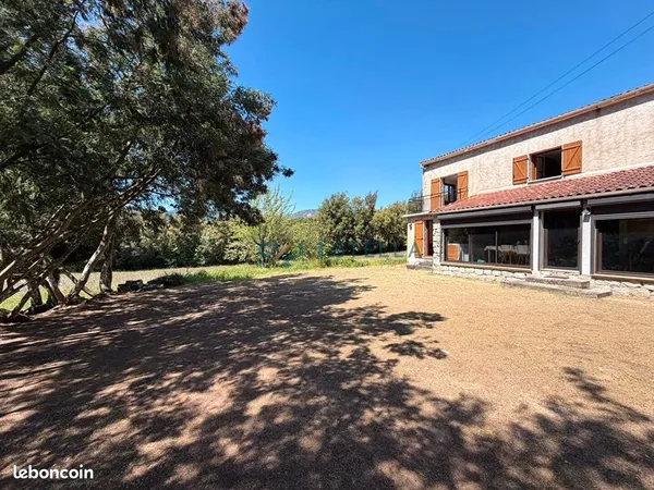 Maison 4 pièces 129 m²