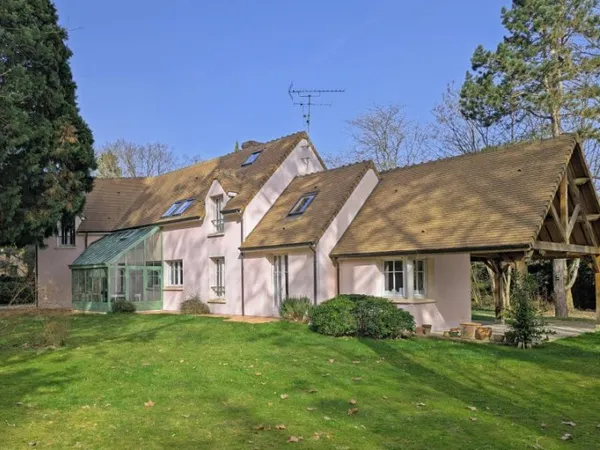 Maison individuelle 9 pièces 269 m²