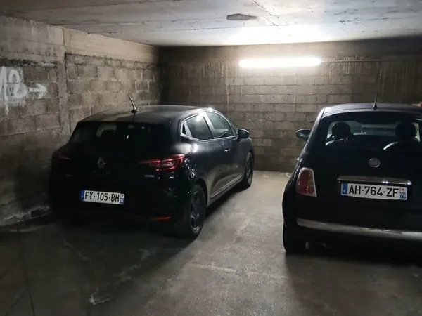 place de parking en sous-sol