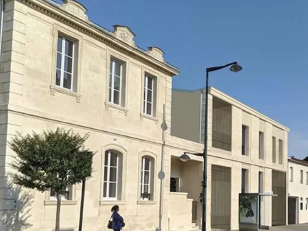 Terrain 438 m²