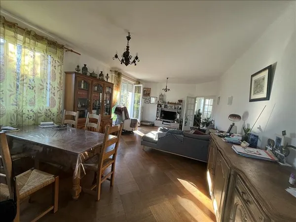 Maison 6 pièces 183 m²