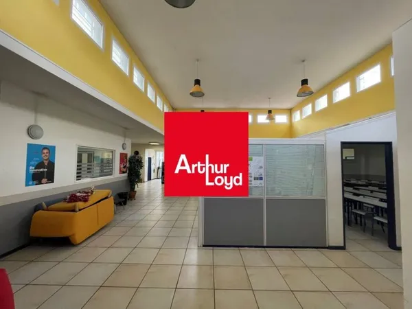 Bureaux 732 m²