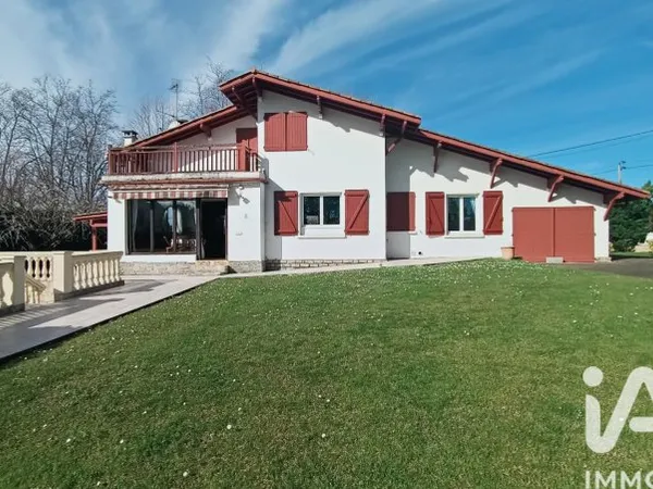 Maison 5 pièces 180 m²