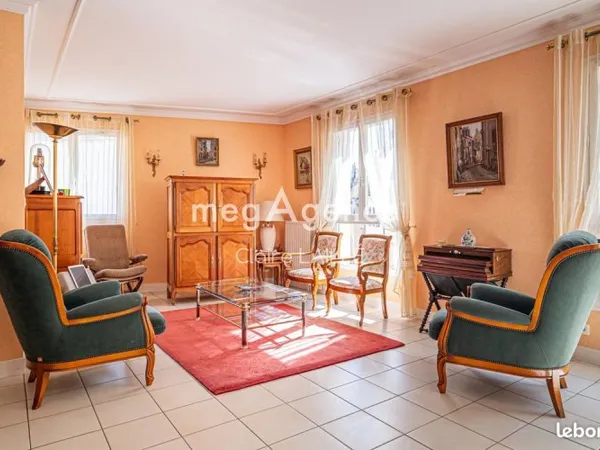 Appartement 6 pièces 140 m²