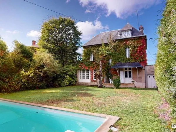 Maison 9 pièces 202 m²