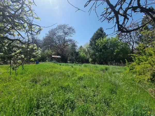 Terrain 950 m²