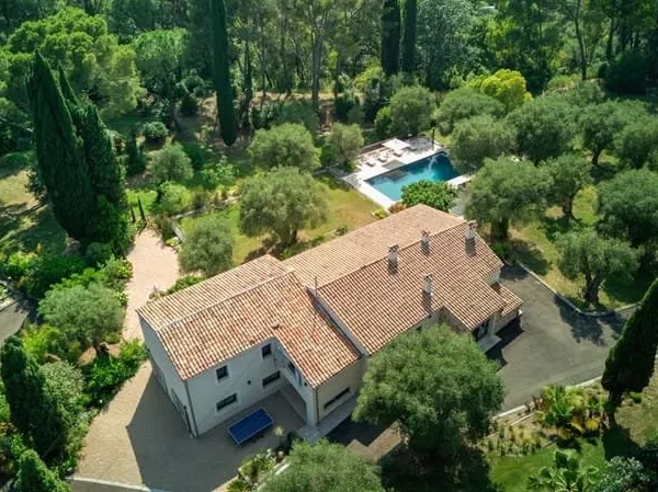Achat : Maison Mougins (06250)