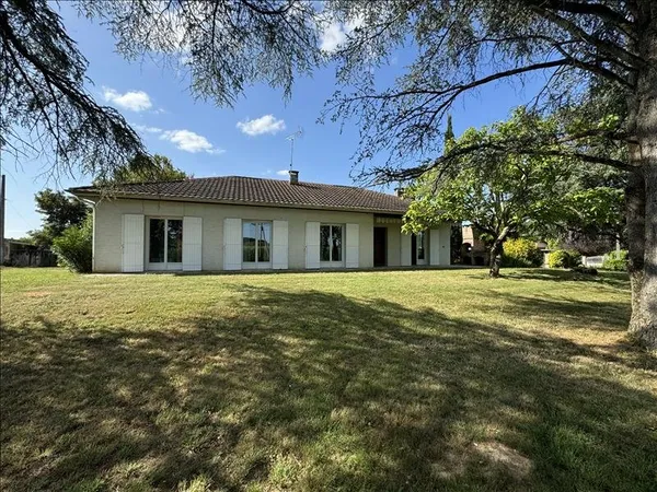 Maison traditionnelle 5 pièces 168 m²