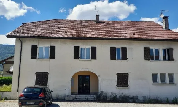 APPARTEMENT T2 A RENOVER