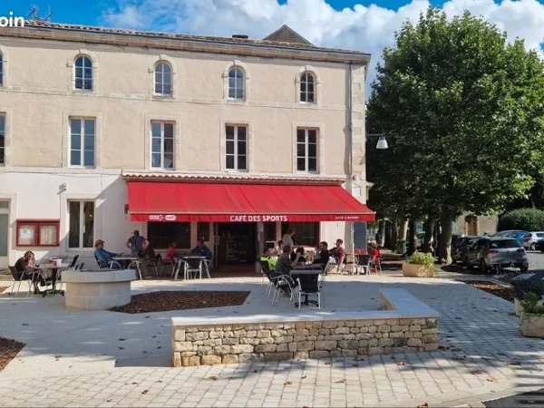 Bar Café PMU Licence IV Centre Bourg - Affaire à saisir - 79