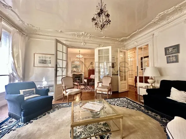 Vends T5 - 146.47m² - Paris