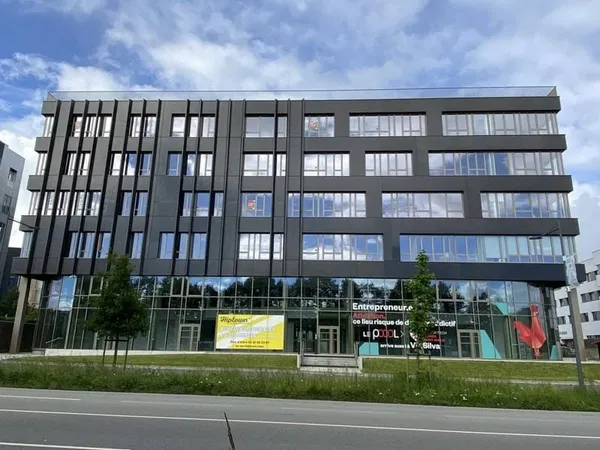Bureaux 656 m²