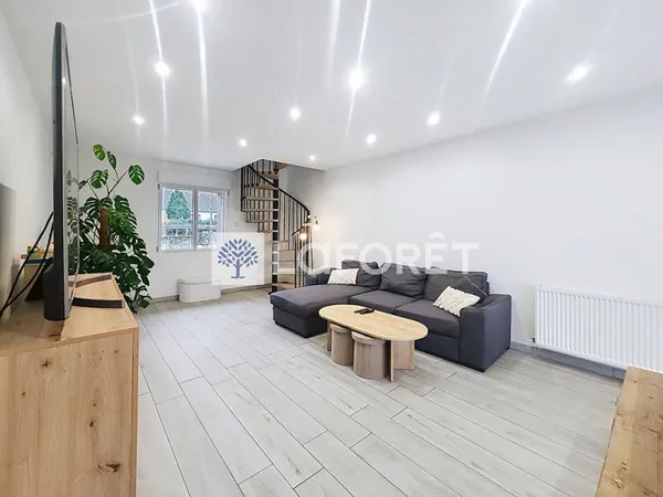 Maison de caractère rénovée avec dépendances proche PROVINS