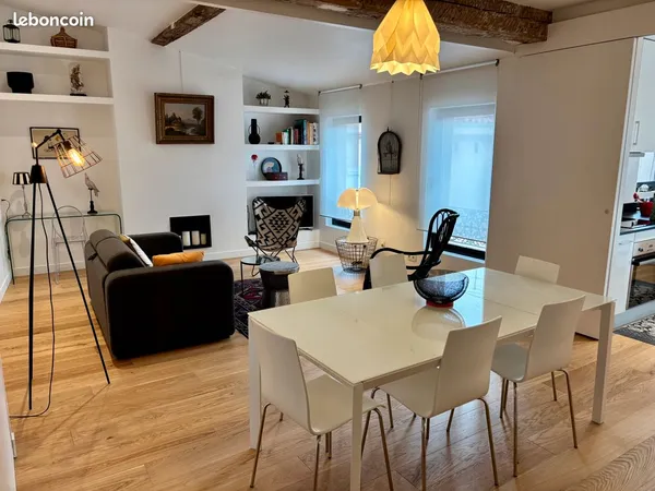 Toulouse Capitole - T1 bis 51 m² refait à neuf, lumineux, ascenseur