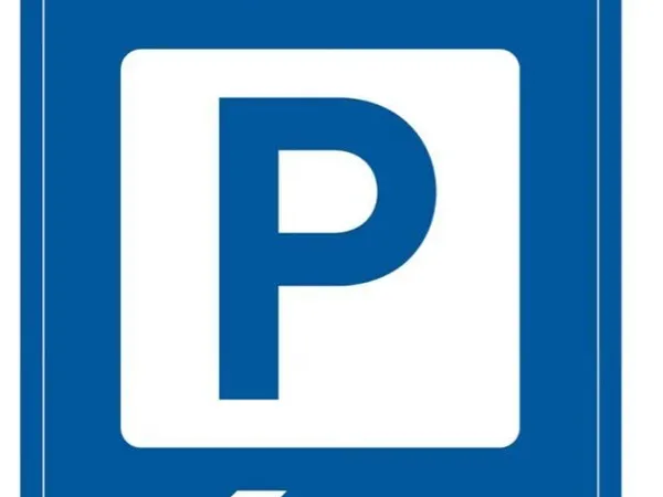Parking privé sécurisé et isolé - Proche gare SNCF et RER Massy