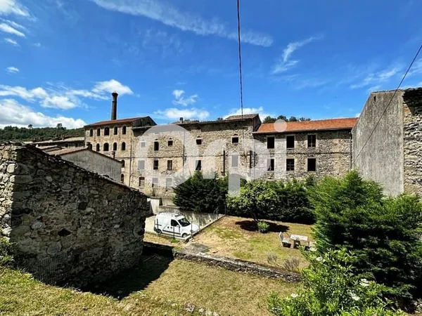 Terrain 1000 m²