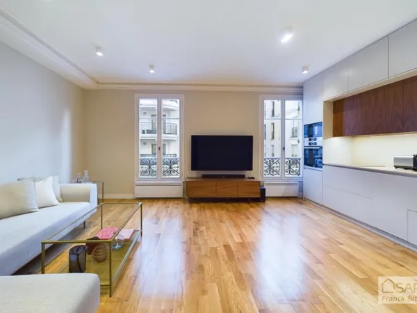 Centre-ville. Appartement 2 pièces 49 m² CLÉ EN MAIN