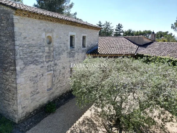 A vendre - maison proche d'Uzes avec piscine