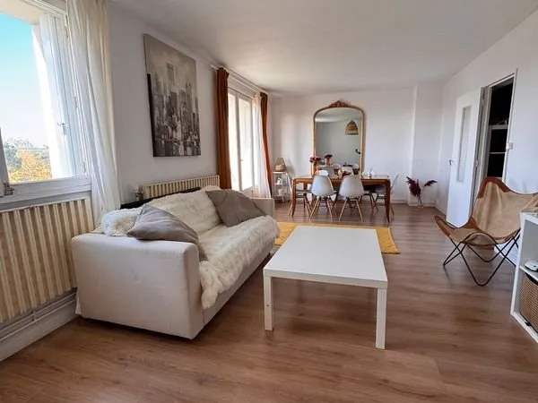 Appartement traversant dans quartier prisé de BORDEAUX CAUDERAN limite LE BOUSCAT