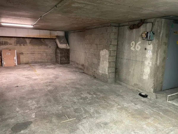 Parking 16 m²