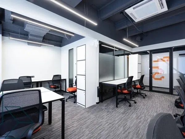 Bureau et espace de travail Vente Vannes  140m² 558031€