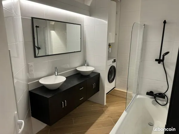 Studio lumineux avec terrasse - Centre-ville de Tarbes - Etudiant