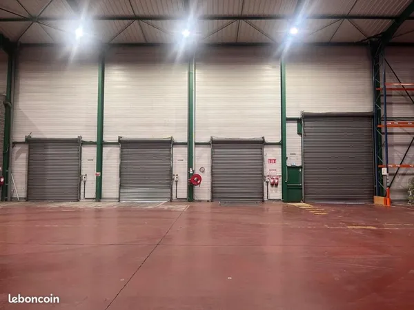 Cellule entrepôt 3364m²