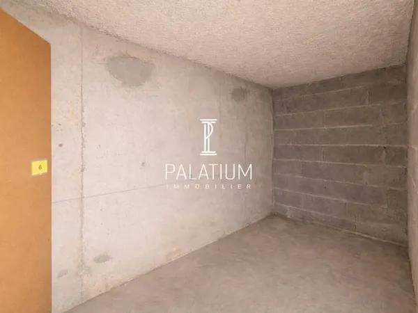 Stockage Vente Gréoux-les-Bains  4m² 5900€