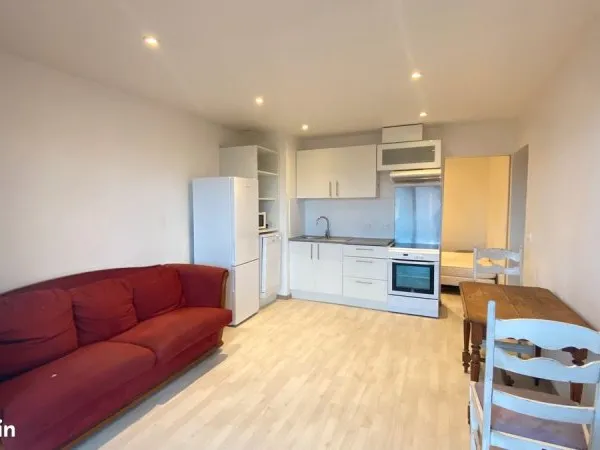 Pour acquereur, t2 de 32 m2 en rdc , lumineux, 1 chambre, a st hilaire de riez