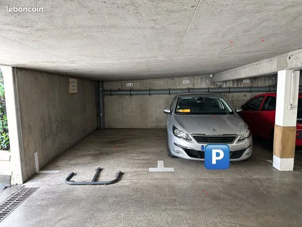 Location place de parking - Rouen Rive Gauche (Saint-Sever)