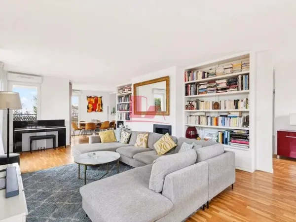 VANVES MAIRIE - APPARTEMENT 4 PIECES DE 122.49 m² - TERRASSE DE